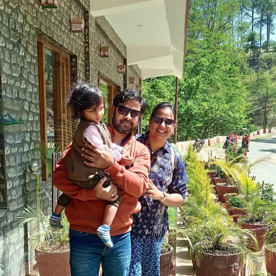 The Ranikhet Continental Hotel Luaran gambar