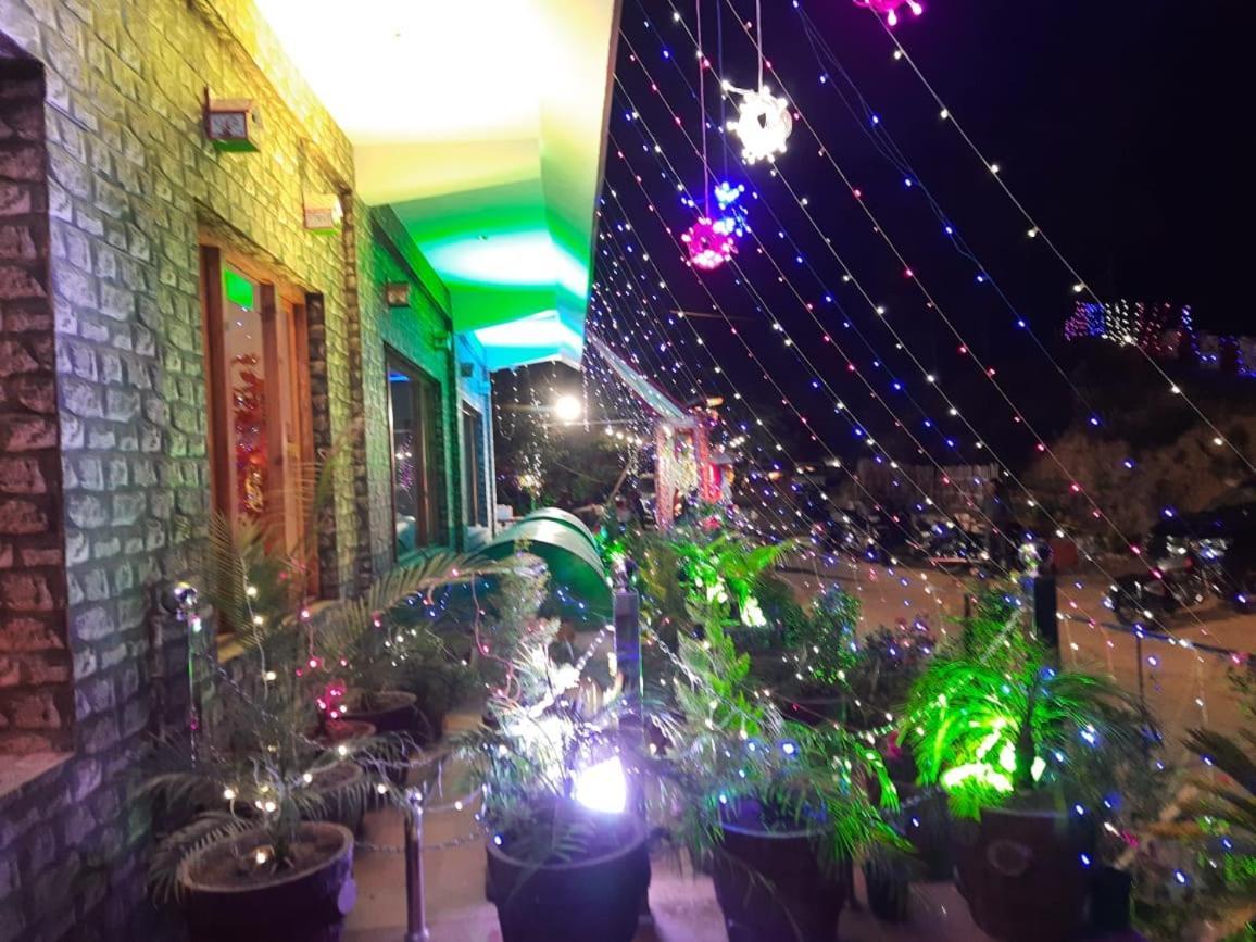 The Ranikhet Continental Hotel Luaran gambar