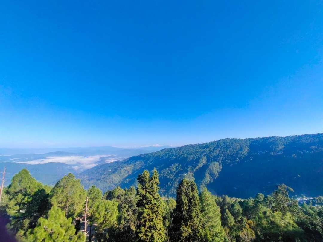 The Ranikhet Continental Hotel Luaran gambar